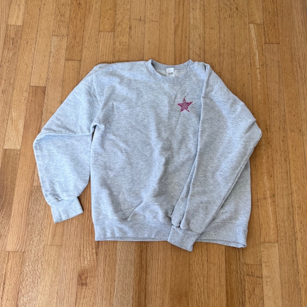 customized preppy star crewneck